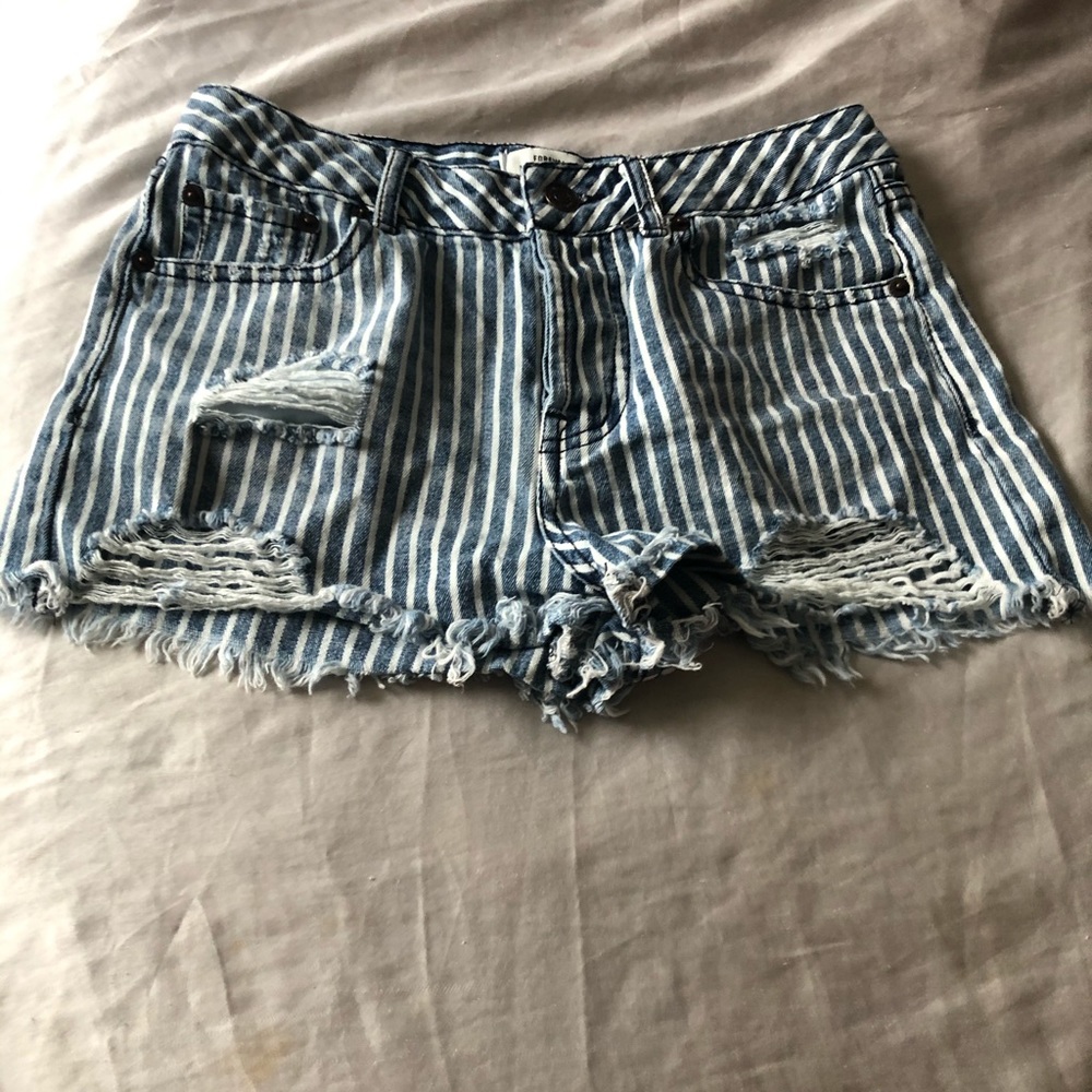 stripped denim shorts